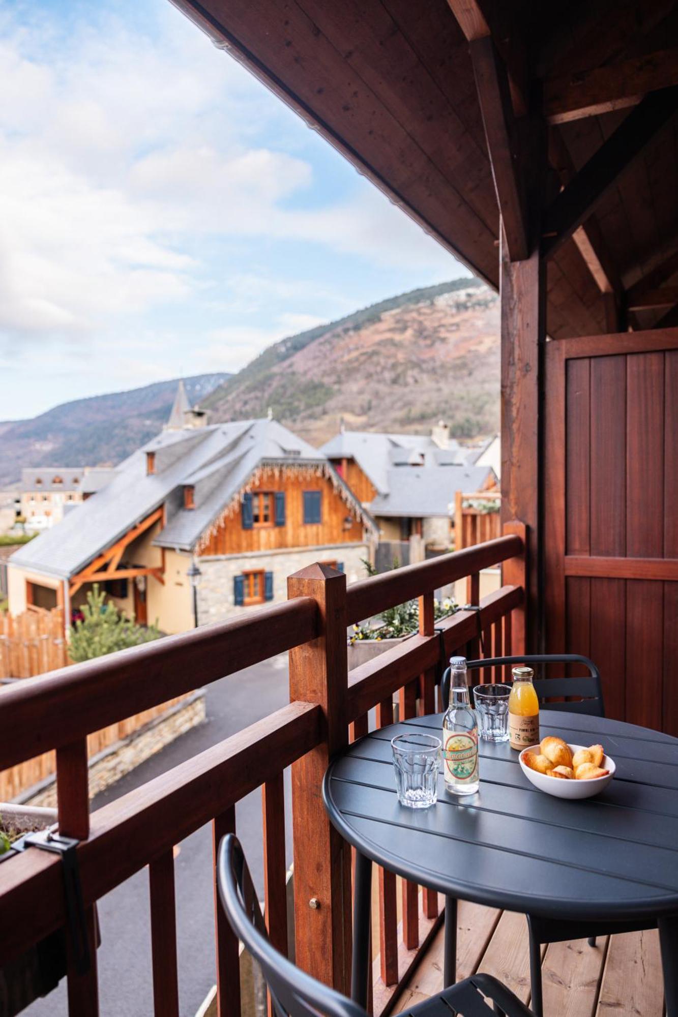 Les Hauts De Saint-Lary Exterior photo